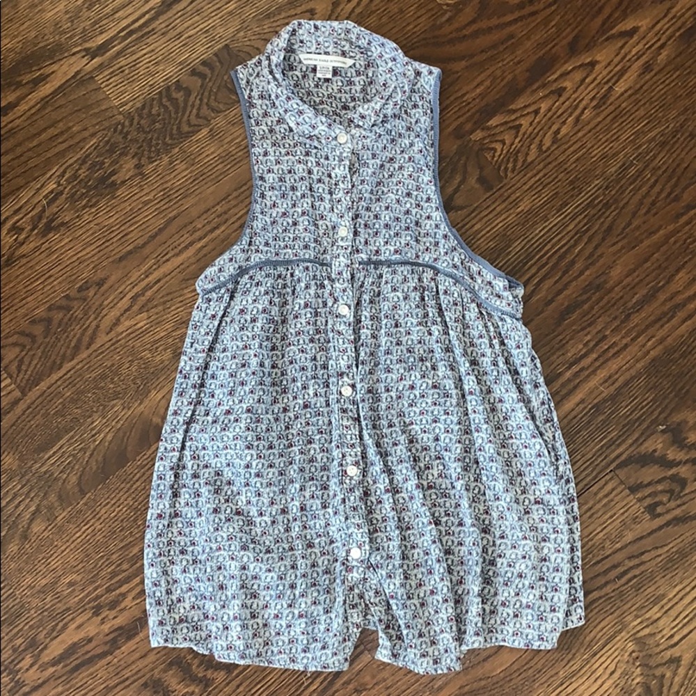 printed sleeveless blouse